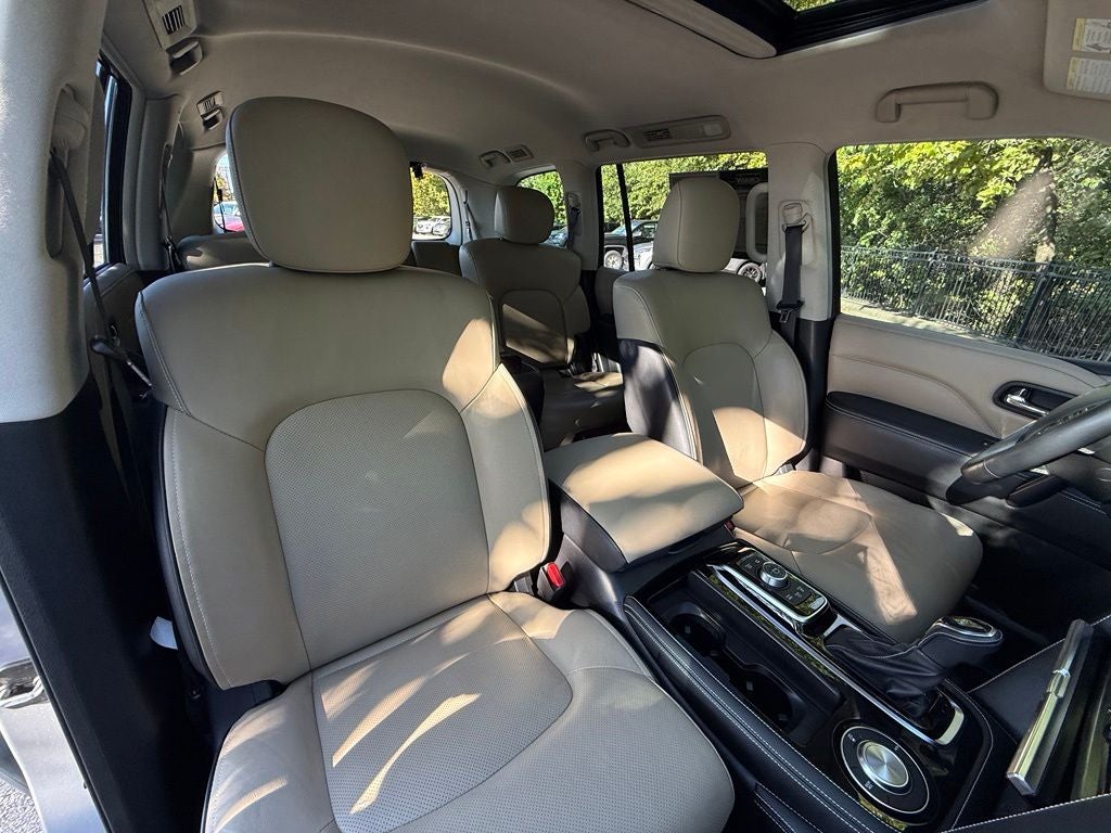 2022 INFINITI QX80 Premium Select