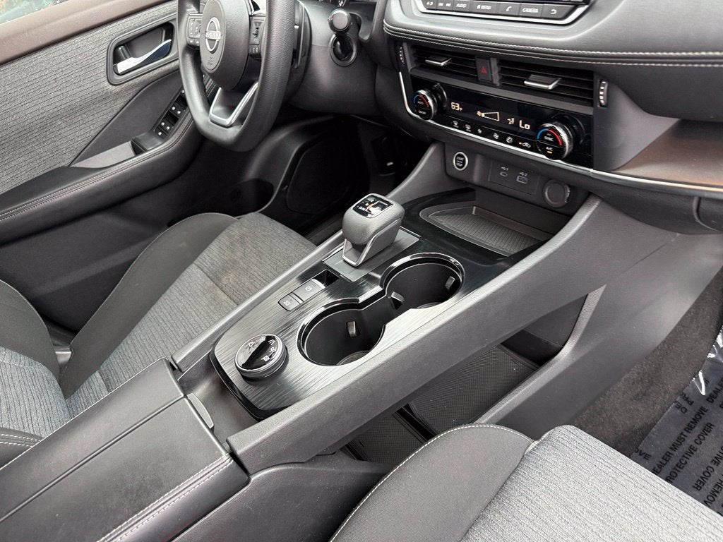 2023 Nissan Rogue SV - AWD / CLEAN CARFAX