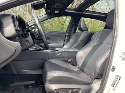 2025 Toyota Crown Platinum