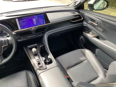 2025 Toyota Crown Platinum