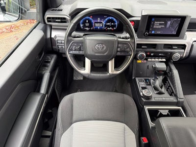 2025 Toyota 4Runner TRD Off-Road - 4WD / CLEAN CARFAX / ONE OWNER