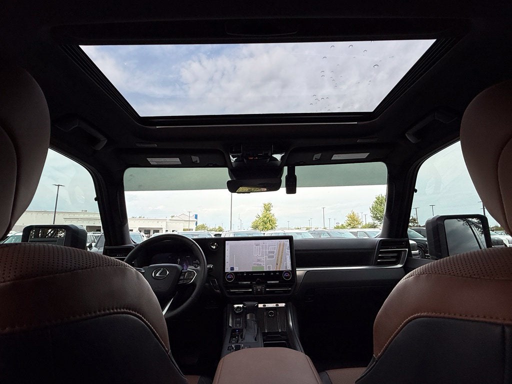 2026 Lexus GX 550 Premium+ - LIFTED! / 4WD / SUNROOF / CAPTAIN'S CHAIRS