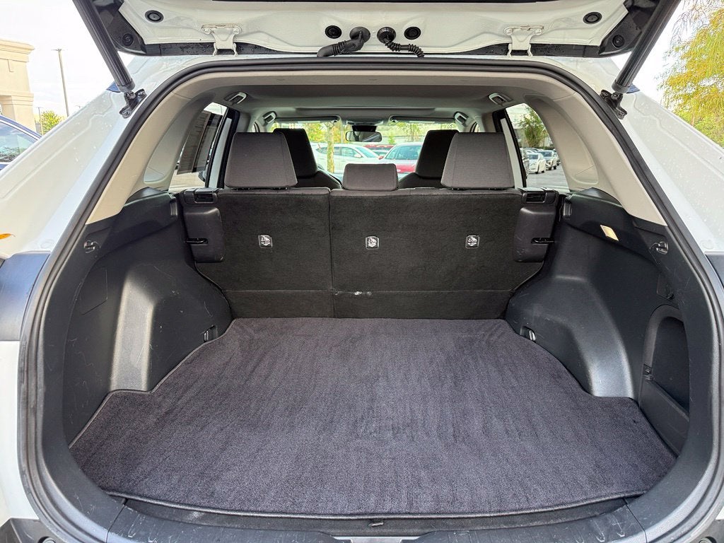 2022 Toyota RAV4 Hybrid XLE - AWD | SUNROOF | CLEAN CARFAX