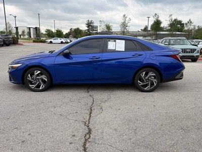 2025 Hyundai Elantra SEL Sport