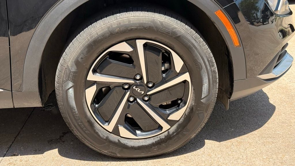2023 Kia Sportage Hybrid LX LOW MILES