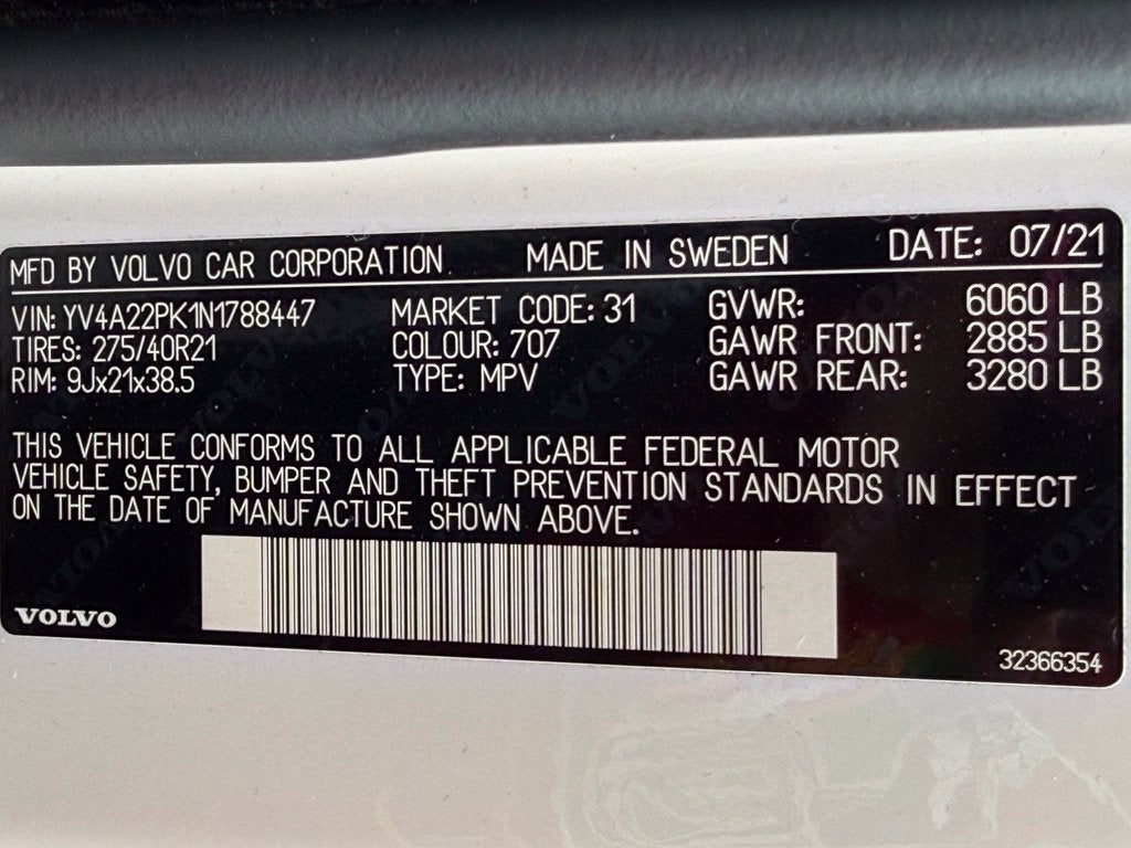2022 Volvo XC90 T6 Momentum - AWD / PANORAMIC SUNROOF / ONE OWNER
