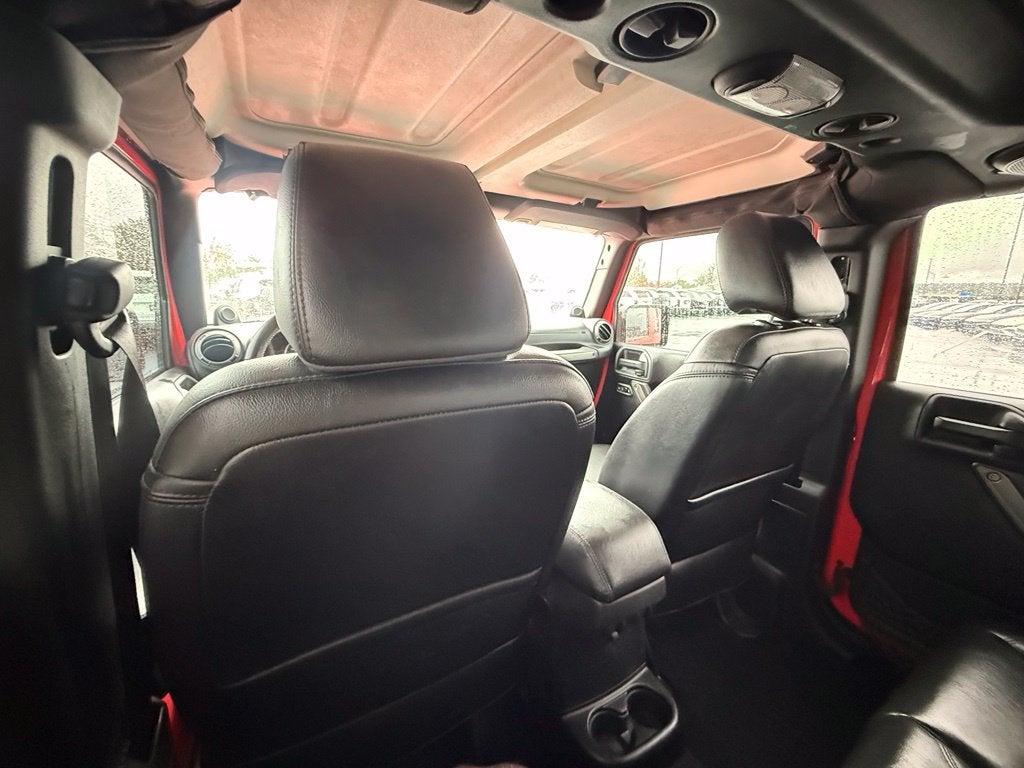 2013 Jeep Wrangler Unlimited Sahara