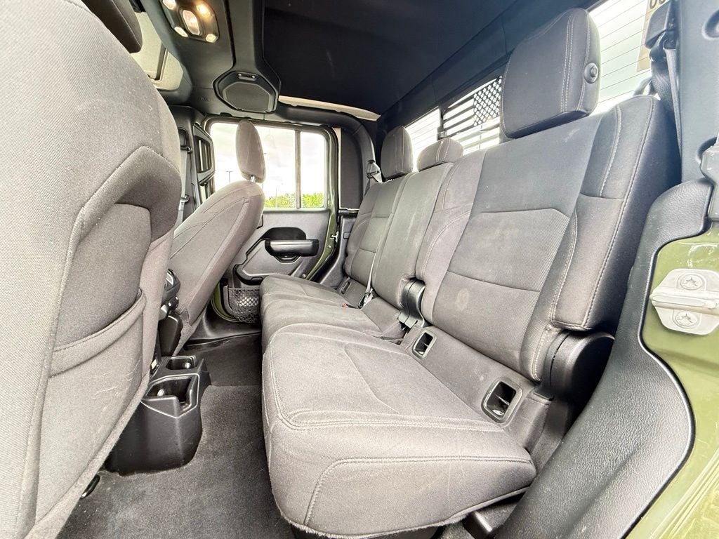 2022 Jeep Gladiator Sport