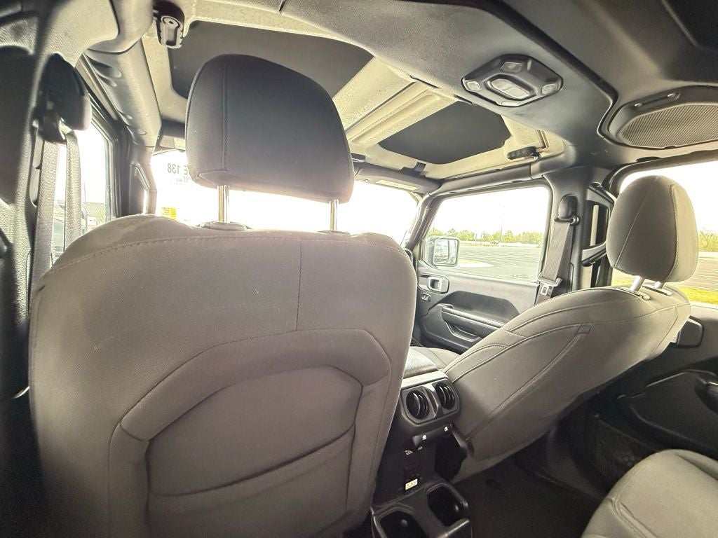 2022 Jeep Gladiator Sport