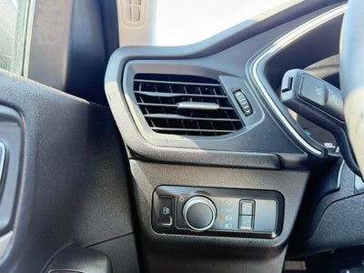 2022 Ford Escape Hybrid SE