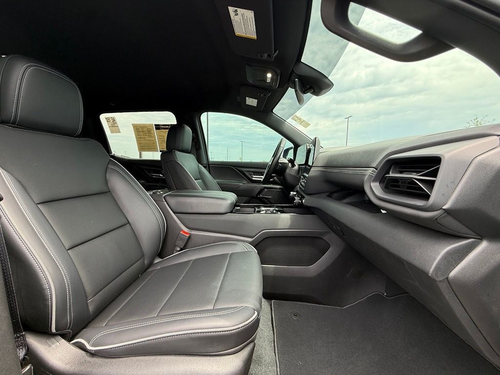 2025 Chevrolet Silverado EV LT