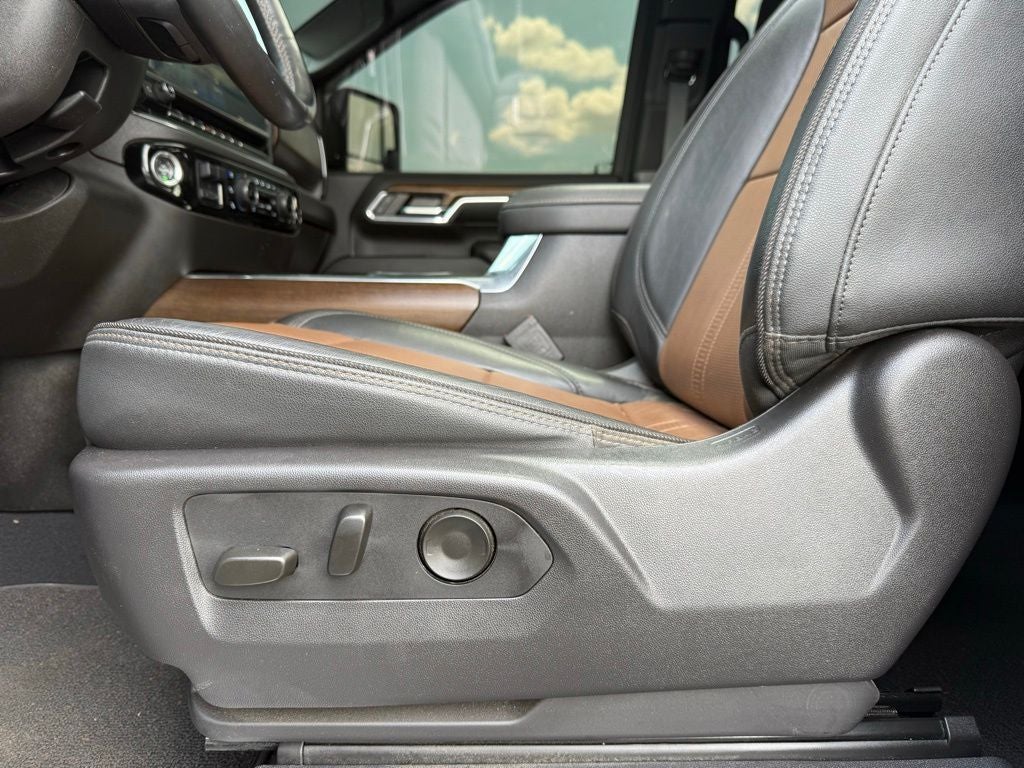 2024 Chevrolet Silverado 3500HD High Country