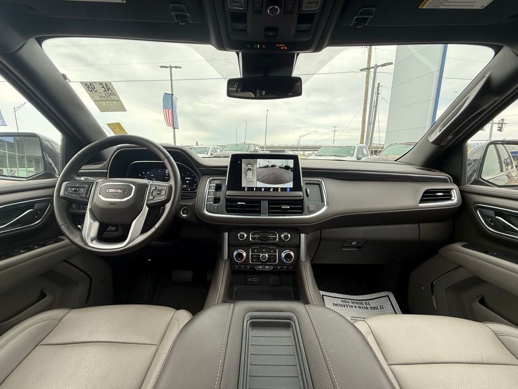 2023 GMC Yukon SLT