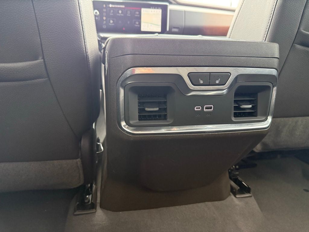 2024 GMC Sierra 2500HD Denali DENALI PREFERRED POWER STEPS,