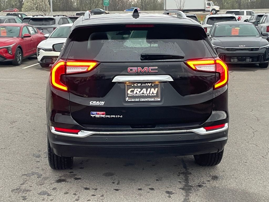 2023 GMC Terrain SLT