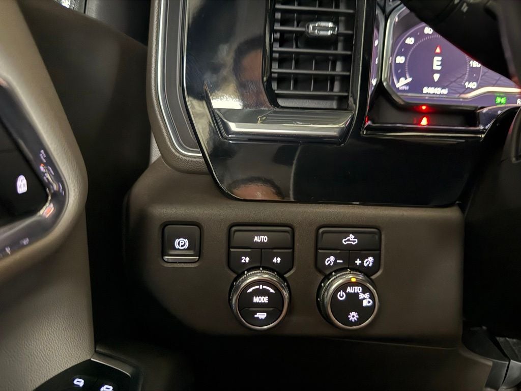 2025 GMC Sierra 1500 SLE