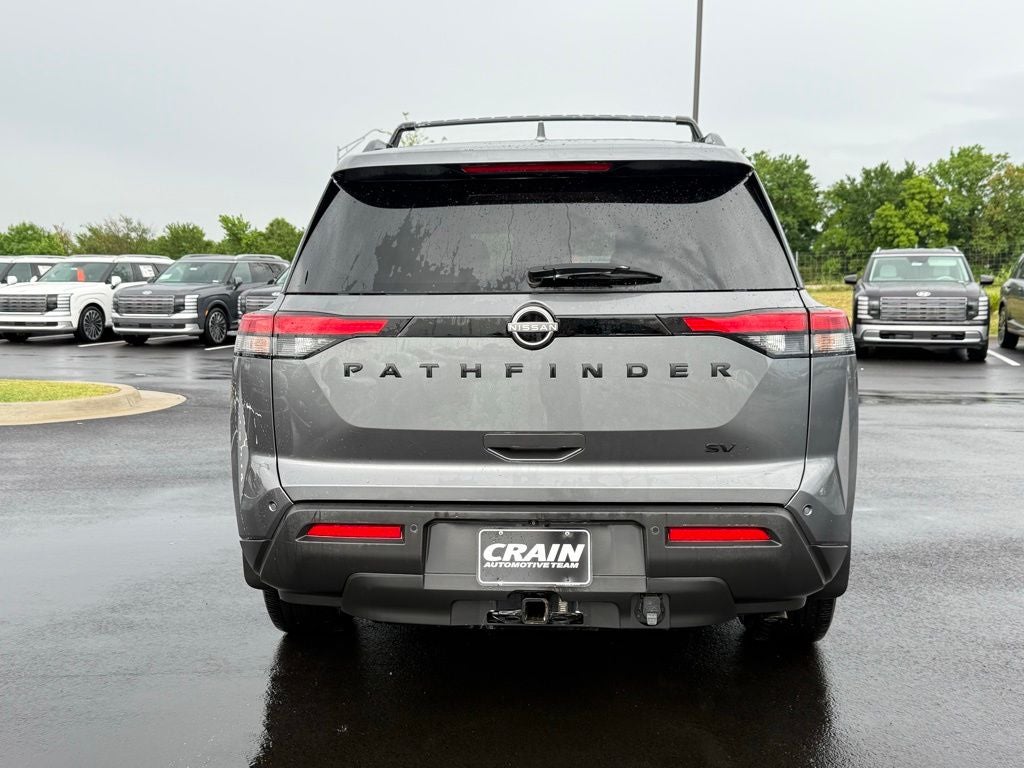 2022 Nissan Pathfinder SV