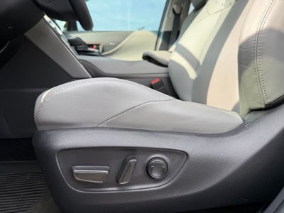 2024 Toyota Venza XLE