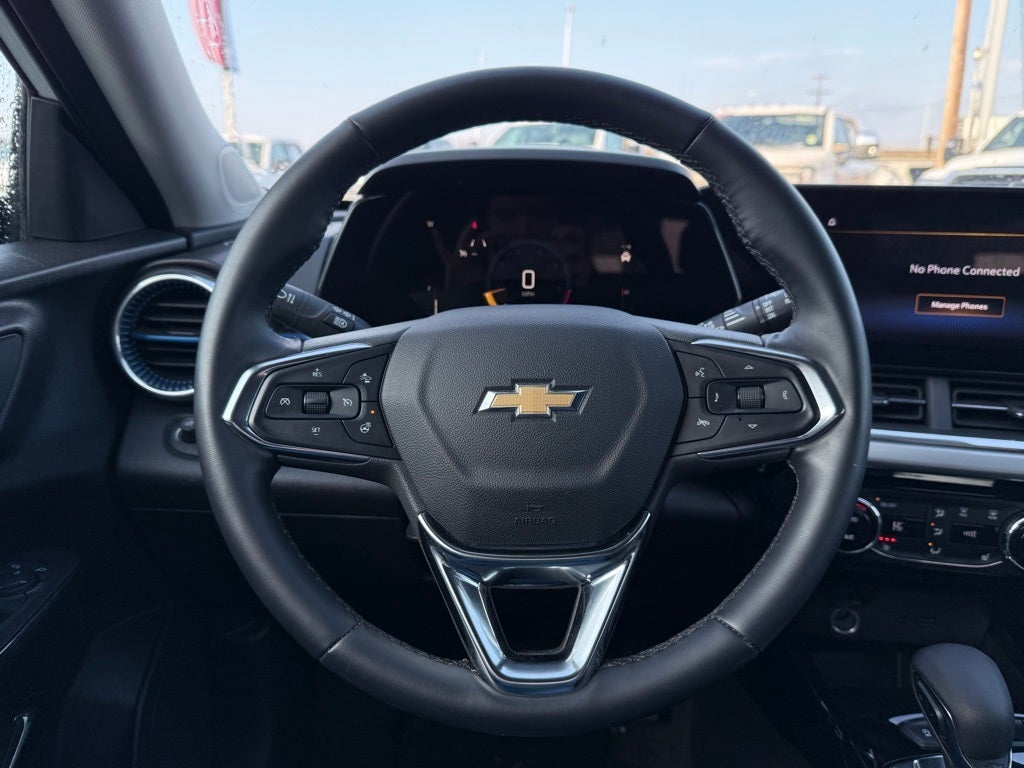 2025 Chevrolet Trax LT & FRONT PASSENGER HEATED SEATS