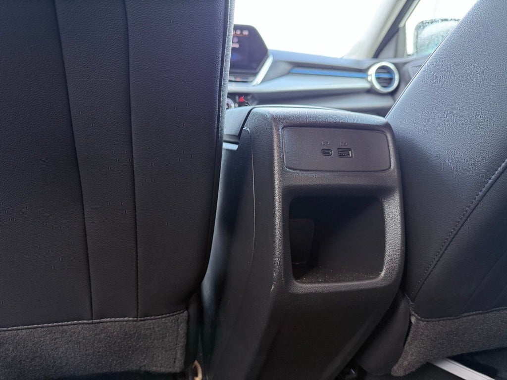 2025 Chevrolet Trax LT & FRONT PASSENGER HEATED SEATS