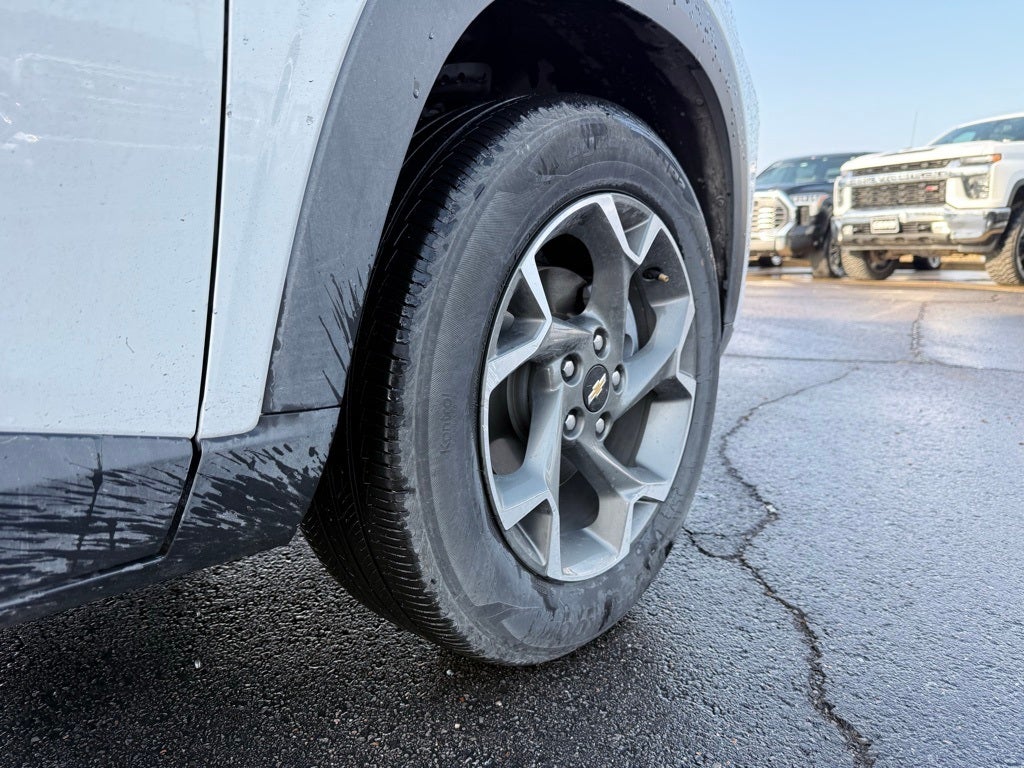 2025 Chevrolet Trax LT & FRONT PASSENGER HEATED SEATS