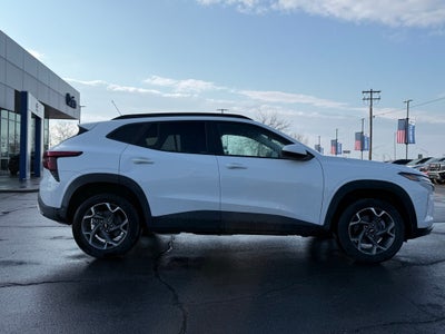 2025 Chevrolet Trax LT & FRONT PASSENGER HEATED SEATS