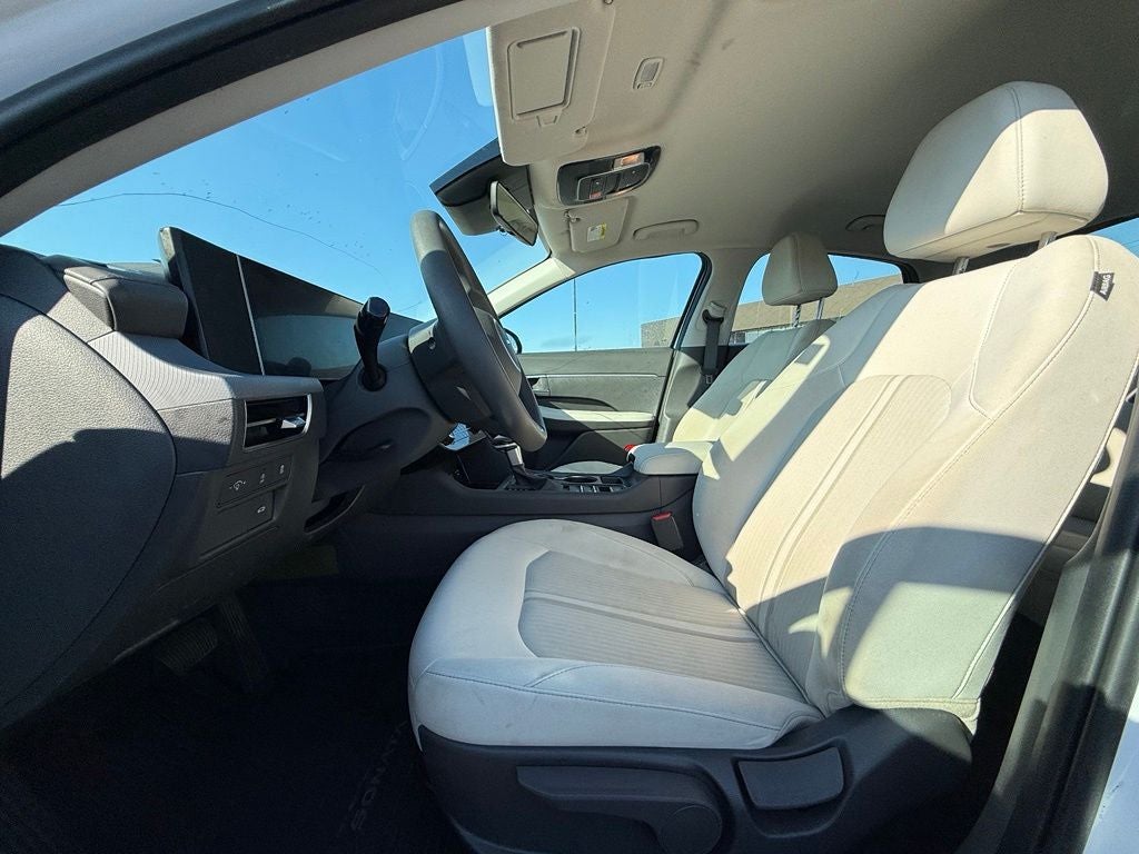 2025 Hyundai Sonata SE