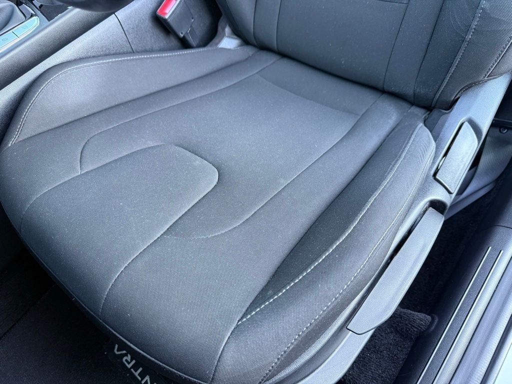 2024 Hyundai Elantra SEL 1 OWNER CLEAN CAR FAX