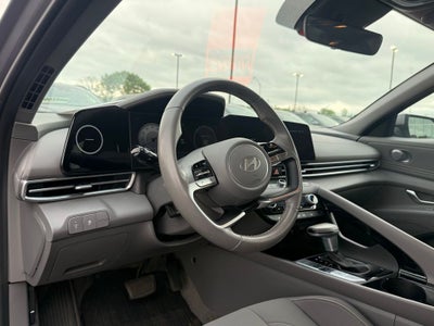 2024 Hyundai Elantra SEL convenience pack