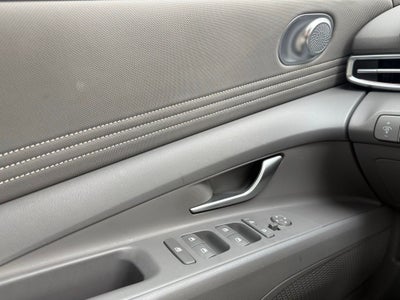 2024 Hyundai Elantra SEL convenience pack