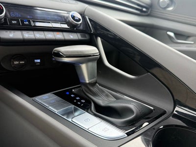 2024 Hyundai Elantra SEL convenience pack