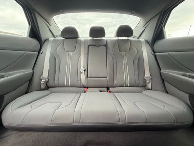 2024 Hyundai Elantra SEL convenience pack