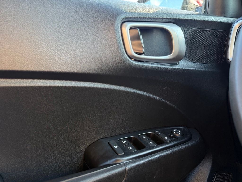 2023 Hyundai Venue SE