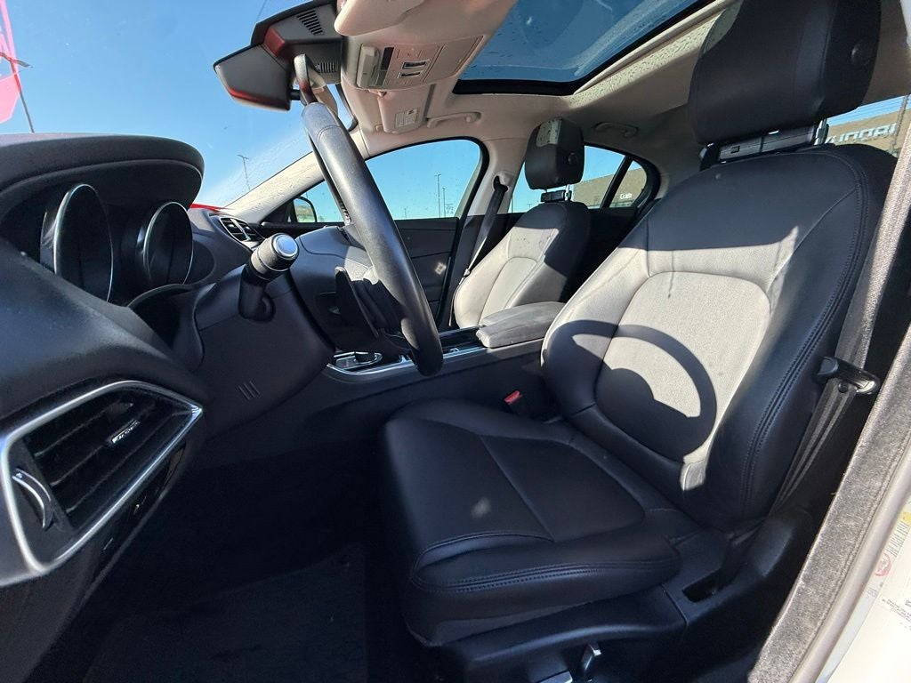 2019 Jaguar XE 25t Premium