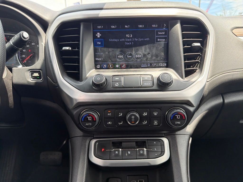 2023 GMC Acadia SLE