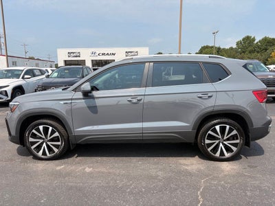 2024 Volkswagen Taos 1.5T SE