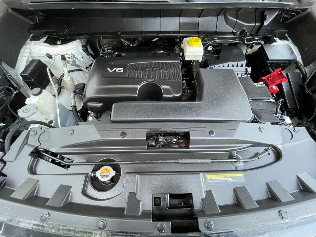 2022 Nissan Pathfinder SV 1-Owner / NissanConnect featuring Apple CarPlay an