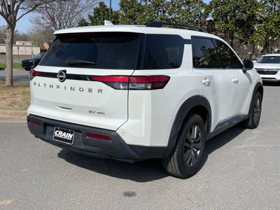 2022 Nissan Pathfinder SV 1-Owner / NissanConnect featuring Apple CarPlay an