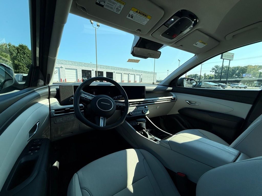 2025 Hyundai Tucson SE