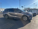 2021 Toyota Sienna XLE 8 Passenger