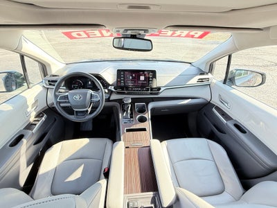 2021 Toyota Sienna XLE 7 Passenger
