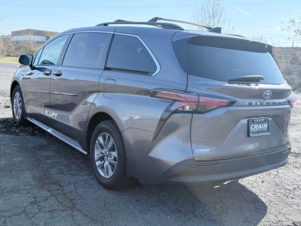 2021 Toyota Sienna XLE 7 Passenger