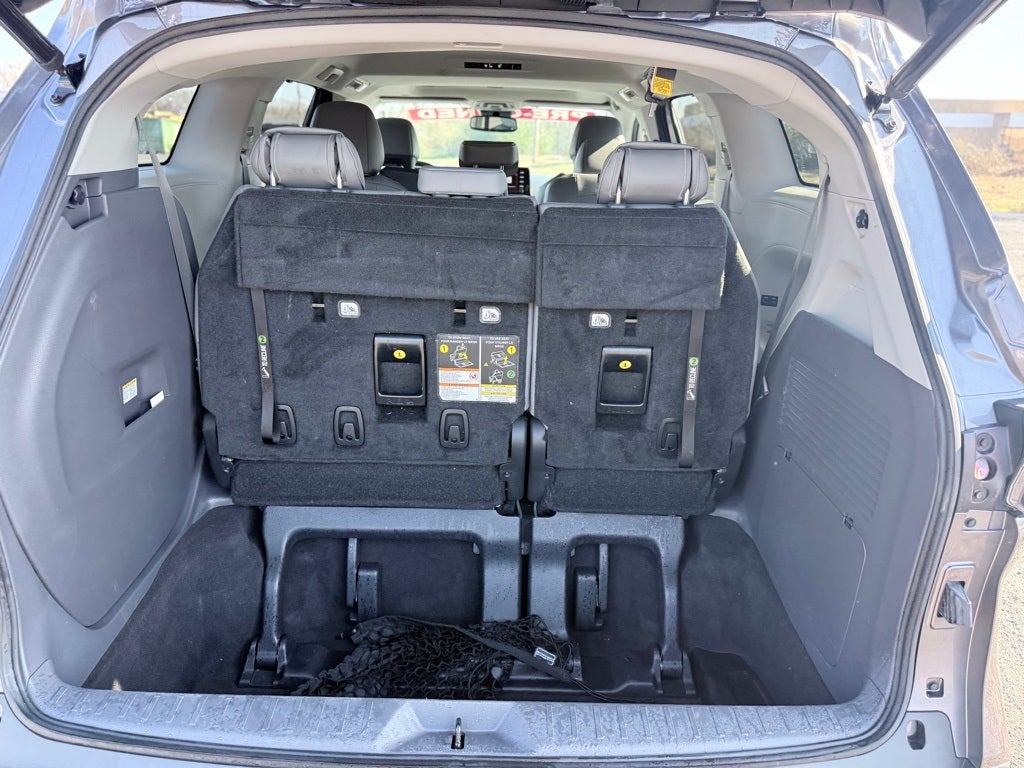 2021 Toyota Sienna XLE 7 Passenger