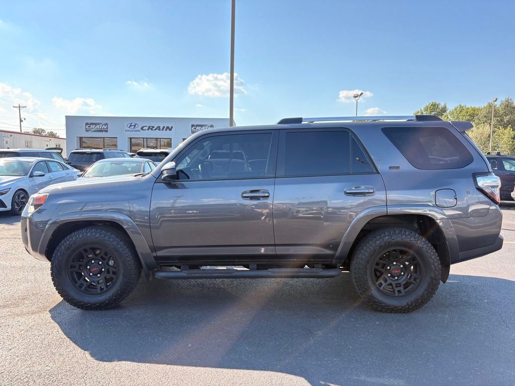 2022 Toyota 4Runner SR5