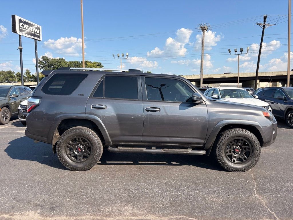 2022 Toyota 4Runner SR5