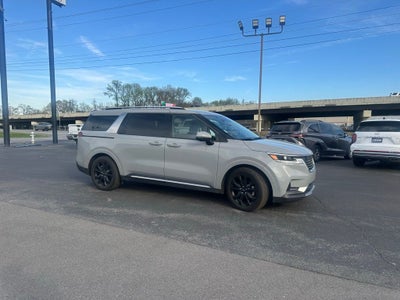 2024 Kia Carnival SX