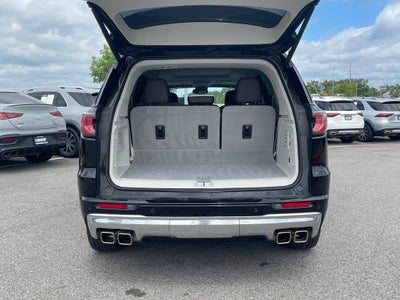 2024 GMC Acadia Denali