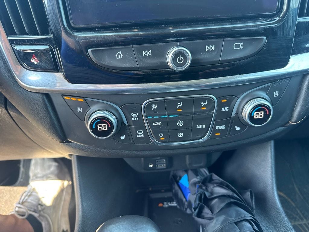 2021 Chevrolet Traverse Premier
