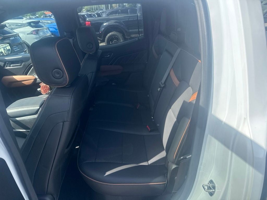 2025 GMC Canyon AT4