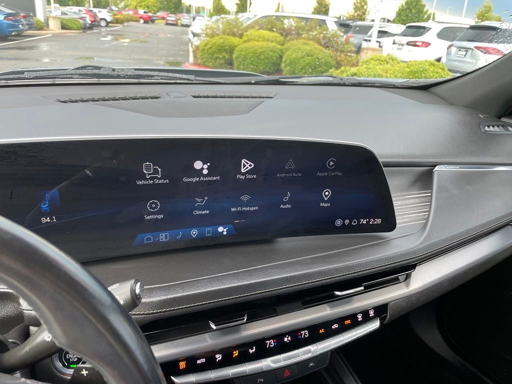 2024 Cadillac XT4 Premium Luxury